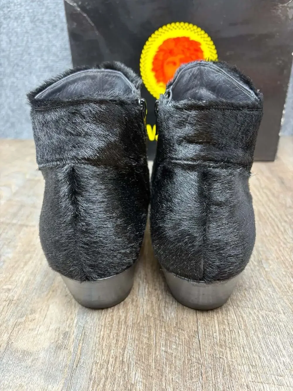 Vintage Gianni Versace, Itallian Mens size 9 Pony Shoes heeled boot 10687-1224